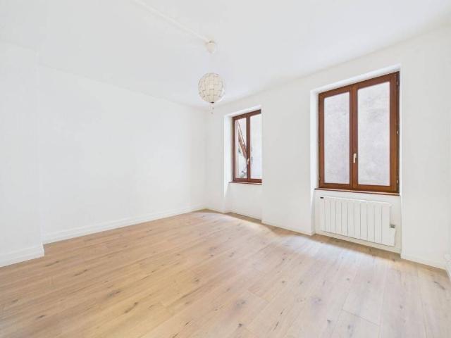 Appartement refait à neuf À Louer STRASBOURG CENTRE 48.66 m²