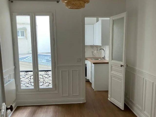 Appartement refait à neuf, rue Galvani