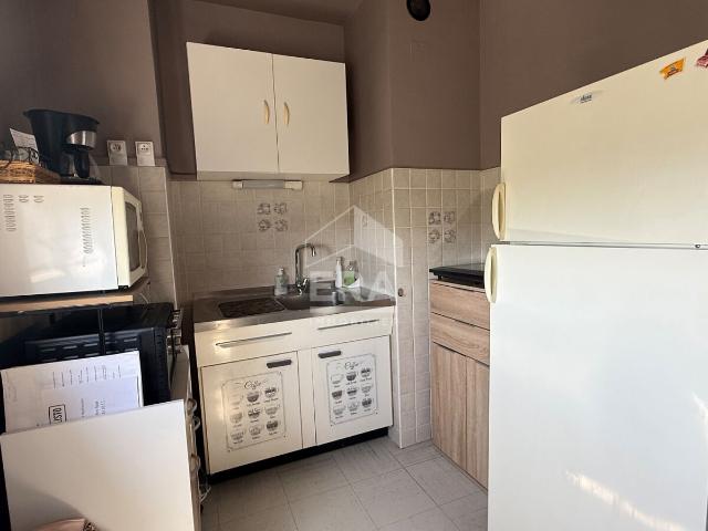 Appartement Reims studio pièce 30.8 m2 Rue Paul Verlaine