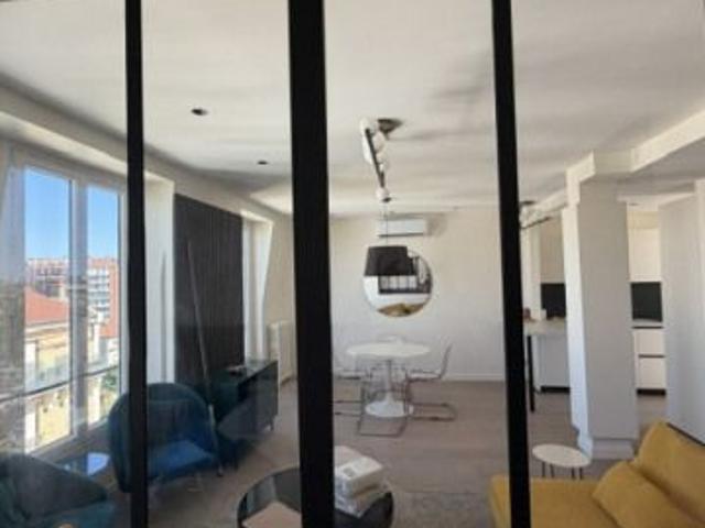 Appartement • Reine Mairie