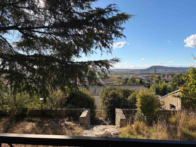 Appartement résidence seniors ? Nîmes / Vaunage ? Terrasse 19 m²