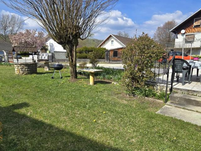 Appartement rez de jardin T4 de 88.80 m2 habitables avec jar