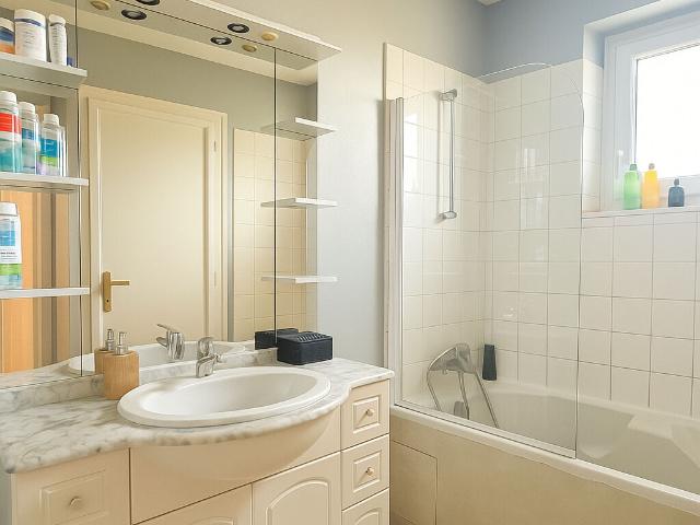 Appartement Riorges 5 pièce s 83.53 m2
