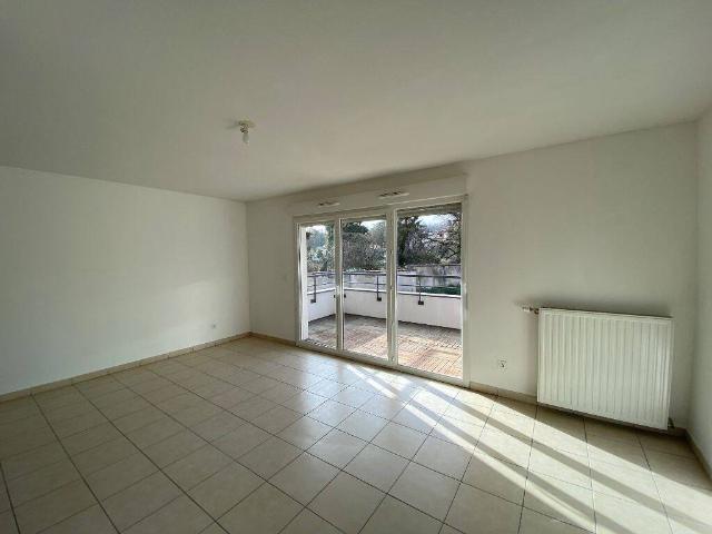APPARTEMENT RIVES 3 pièces 66.5 m²