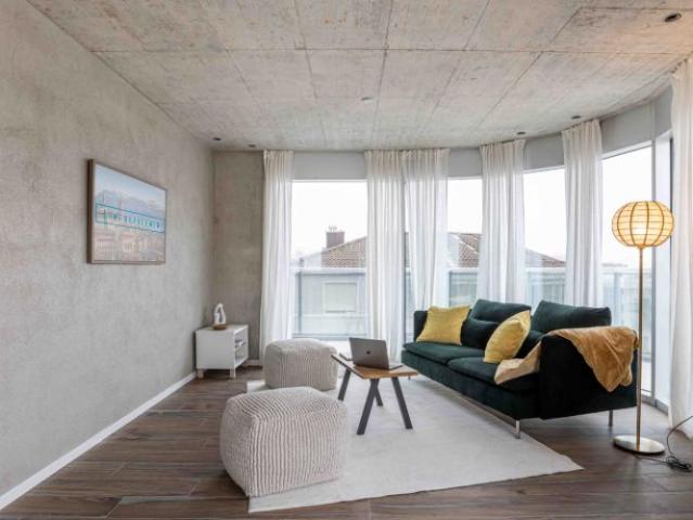 Appartement rooftop premium 2 chambres avec terrasse de 36 m² et vue sur les Alpes – Crissier, Lausanne