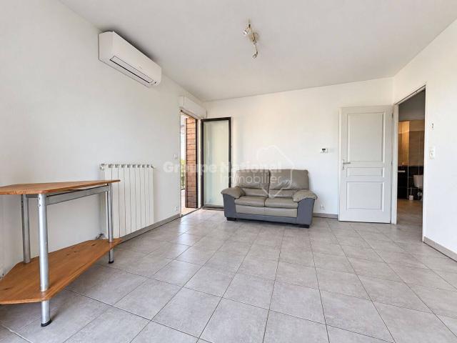Appartement Robion 2 pièces Meublé