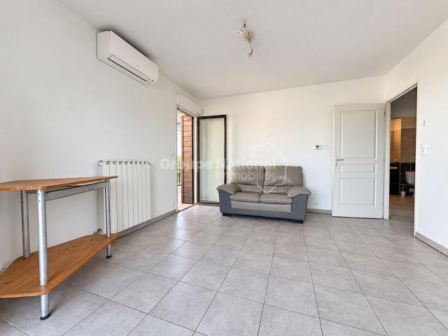 Appartement Robion 2 pièces Meublé
