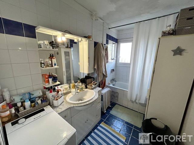 APPARTEMENT ROGNAC 3 pièce s 70 m2