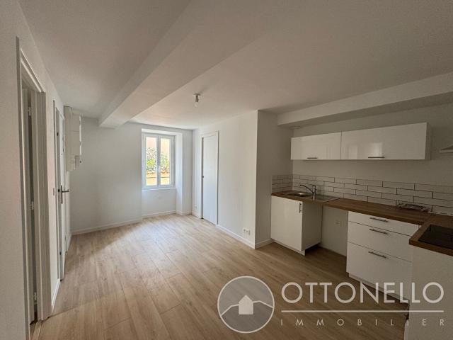 Appartement Roquebrune Sur Argens 2 pièces rénové
