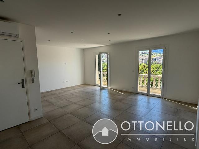 Appartement ROQUEBRUNE SUR ARGENS