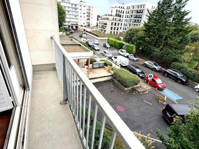 Appartement ROSNY SOUS BOIS 1 pièce s 33.1 m²