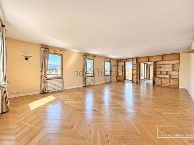 Appartement, Roussillon