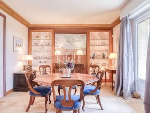 Appartement • Rue de Versailles Monastere