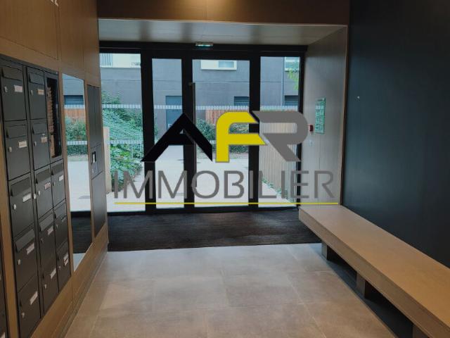 Appartement Rueil Malmaison 1 pièce s 36 m2