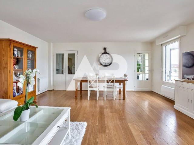 Appartement Rueil Malmaison 4 pièce s 95.26 m2