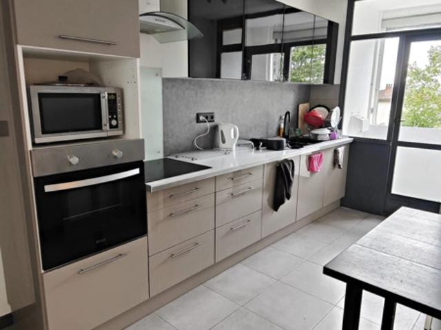 Appartement sans travaux face au tram