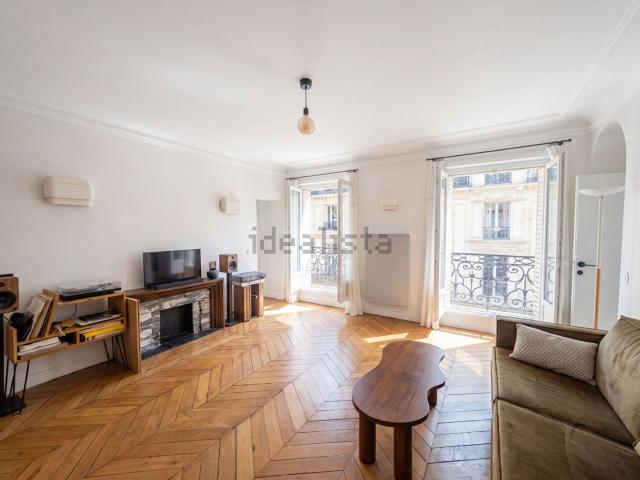 Appartement, Saint Vincent de Paul Lariboisière, Paris