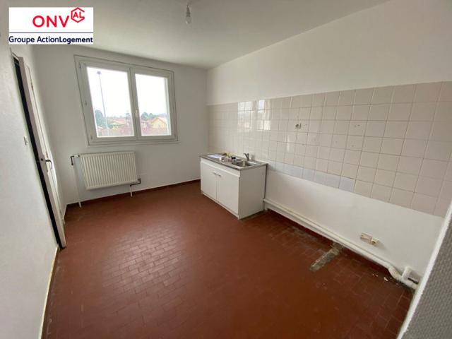 Appartement Saint Etienne De Saint Geoirs 5 pièce s 93.95 m2