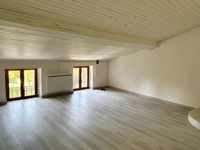 Appartement Saint genis laval 2 pièce s 28.10 m2