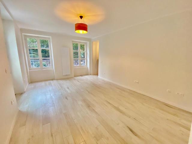 Appartement Saint Germain En Laye 5 pièce s 108.71 m2