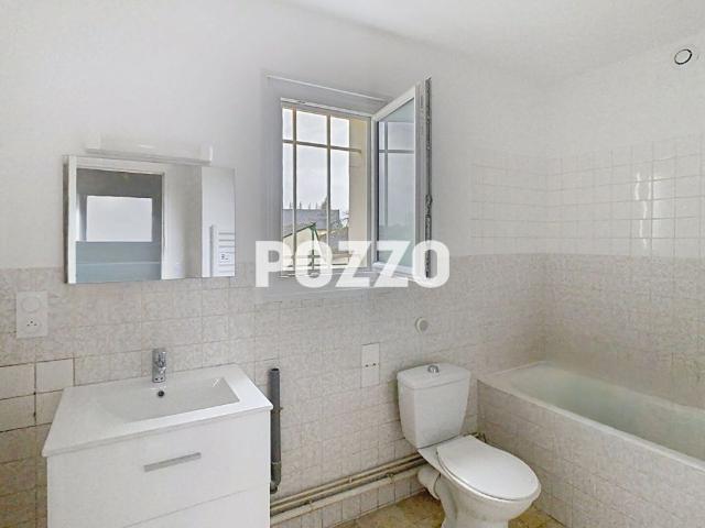 Appartement Saint Hilaire Du Harcouet 1 pièce s
