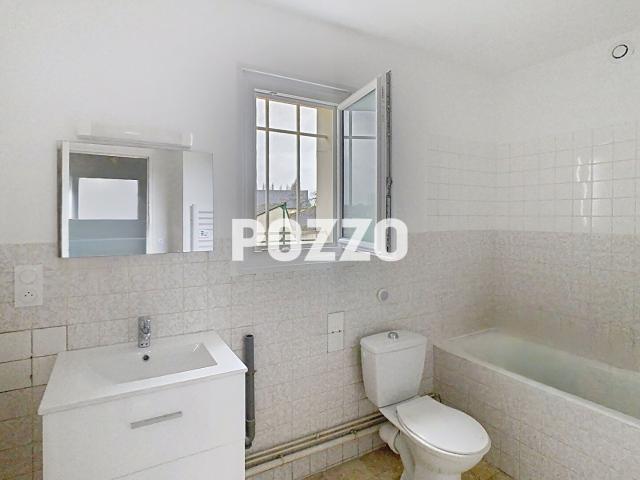 Appartement Saint Hilaire Du Harcouet 1 pièce s