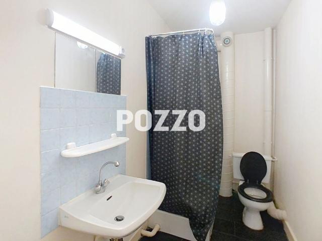 Appartement Saint Hilaire Du Harcouet 1 pièce s 22.6m2