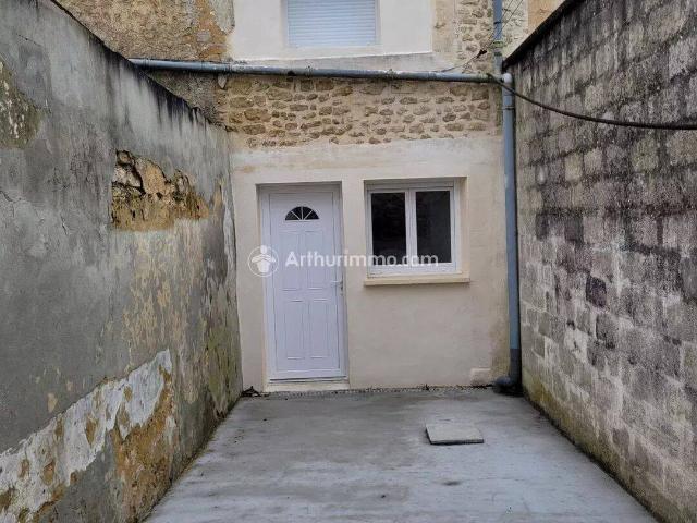 APPARTEMENT SAINT JEAN D'ANGELY