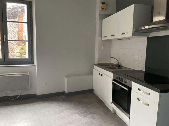 Appartement Saint Leonard De Noblat 1 pièce s 30.25 m2