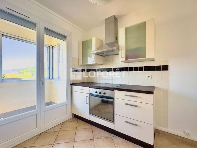 Appartement Saint Martin D Heres 4 pièce s 62.15 m2