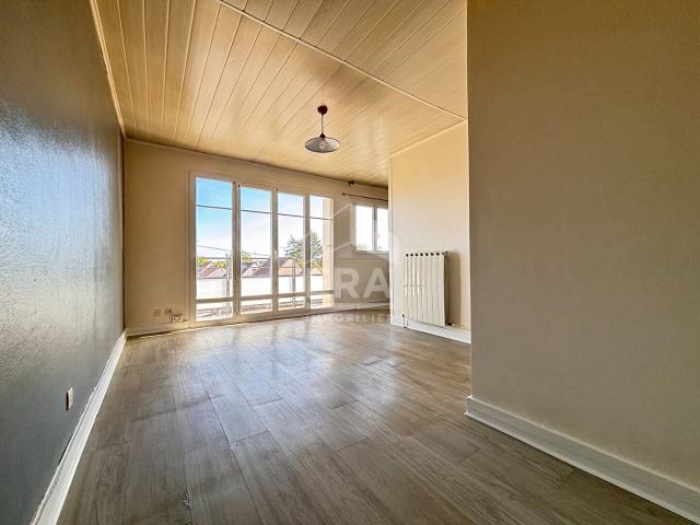 Appartement Saint Pryve Saint Mesmin 1 pièce s 27 m2