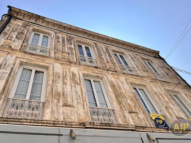 Appartement Saintes 2 pièce s 33.21 m2