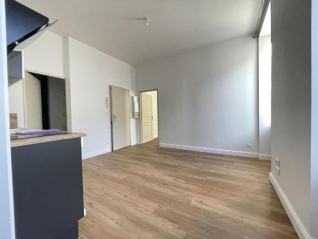 Appartement Saintes 3 pièce s 40.95 m2
