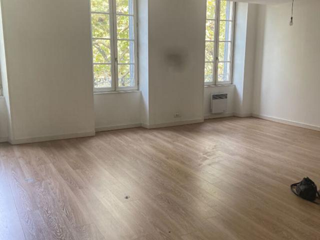 Appartement Saintes 3 pièce s 79.88 m2