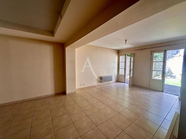 Appartement Saintes 3 pièce s 79 m2