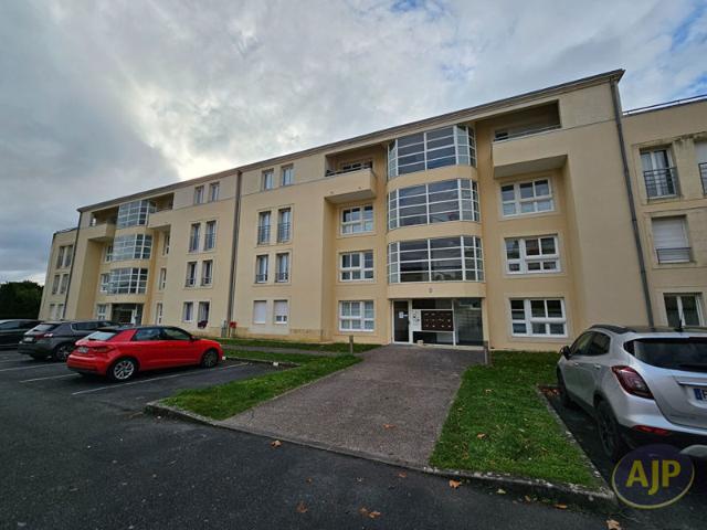 Appartement Saintes 3 pièce s 86.90 m2
