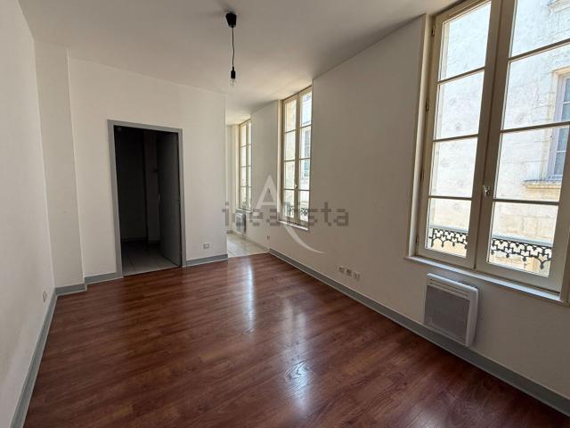 Appartement, Saintes