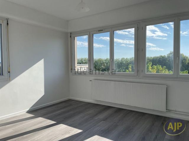 Appartement, Saintes