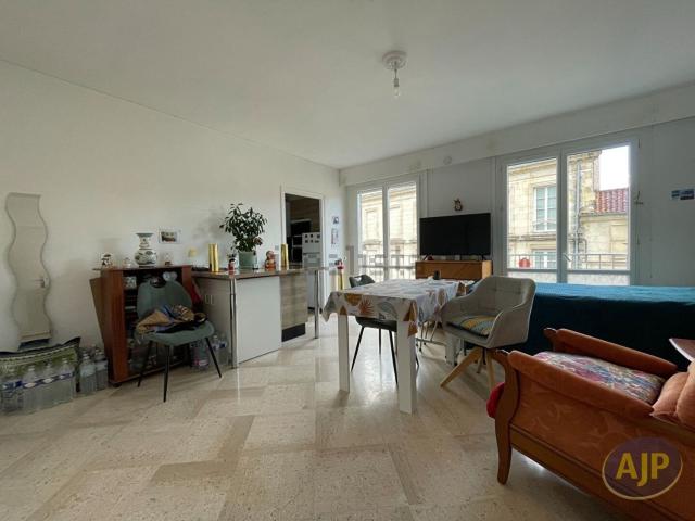 Appartement, Saintes