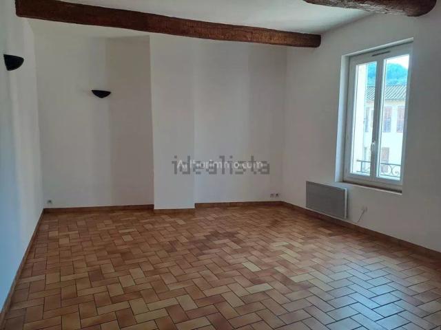 Appartement, Salernes