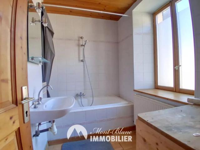 Appartement / Sallanches / 900 €