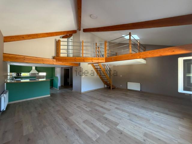 Appartement, Sarras