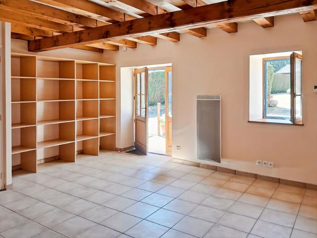 Appartement Sens De Bretagne 2 pièce s 46.90 m2