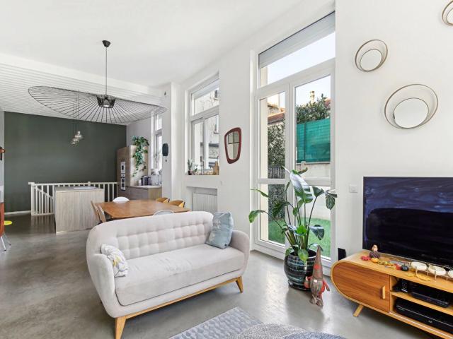 Appartement situé à CHATOU avec 3 chambres de 98 m2 avec jardin