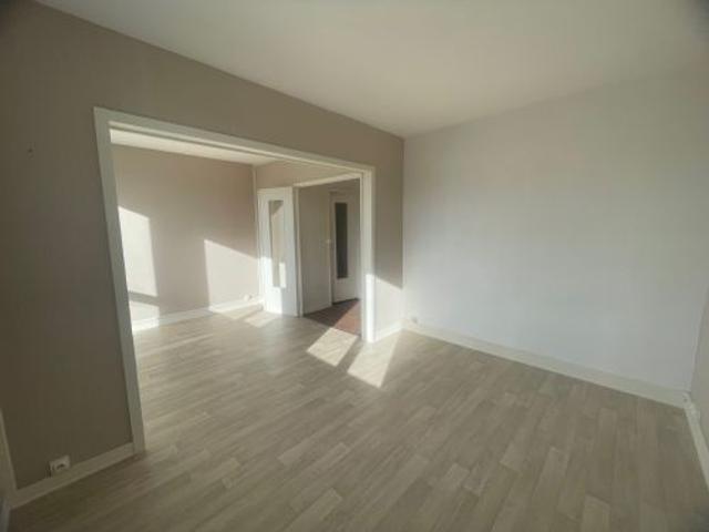 Appartement situé à proximité du tramway et de toutes commodités