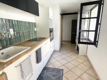APPARTEMENT SITUÉ EN CENTRE VILLE – T3