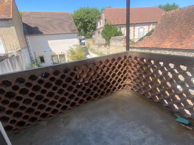 APPARTEMENT SOUVIGNY 4 pièce s 93 m2