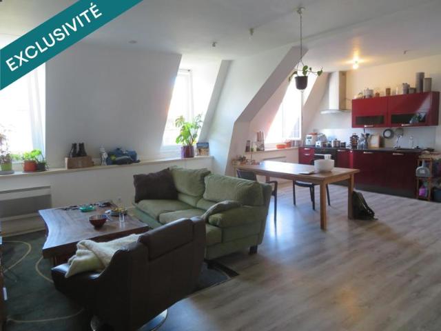 Appartement sous combles au 3ème étage