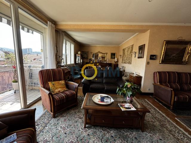 Appartement spacieux 103 m2, ascenseur, balcon