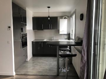 Appartement spacieux avec balcon loyer tout inclus